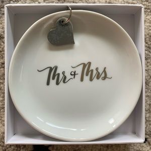 Crate&Barrel Mr + Mrs Ring Dish 💎